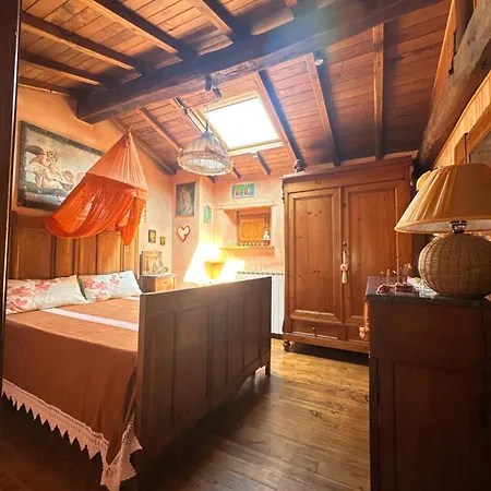 A Unique Tuscan Hideaway In *