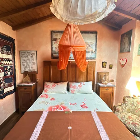 بيت للعطل A Unique Tuscan Hideaway In كامايوري